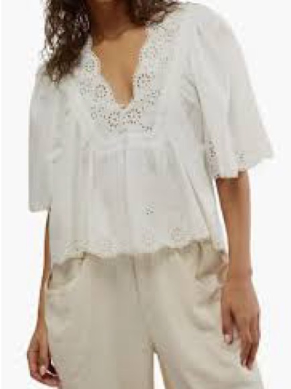 Jennifer & Grace eyelet peasant top NWOT